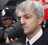 Ex-MP Chris Huhne & wife jailed for eight months