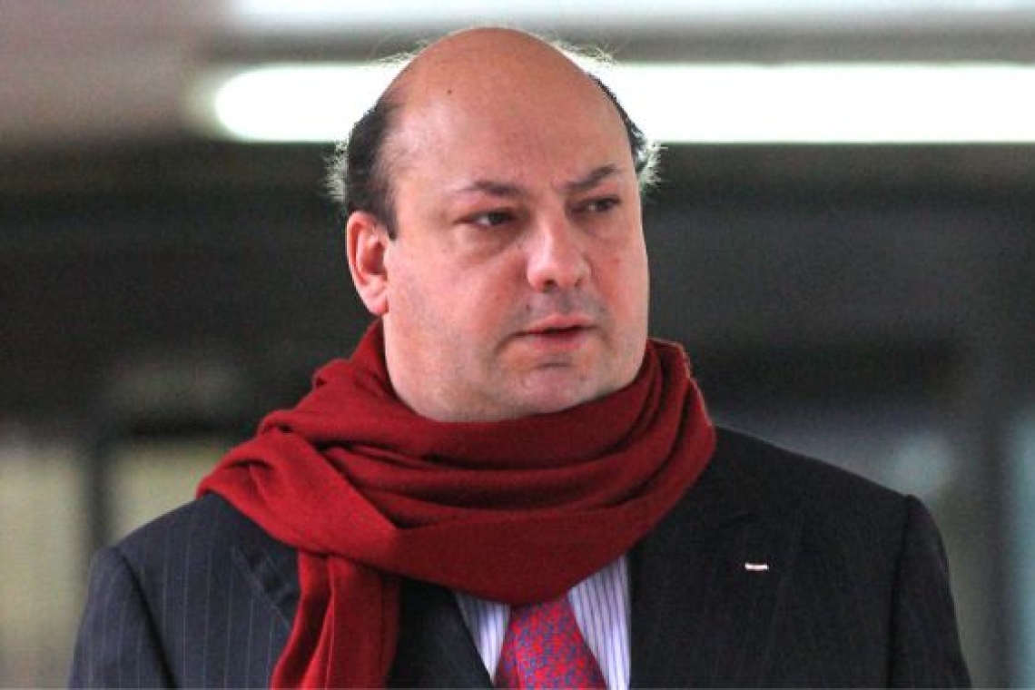 FINANCIAL FRAUDSTER NEWS INVESTIGATIONS EXCLUSIVE: Confidence trickster who defrauded banks out of £750m faces jail