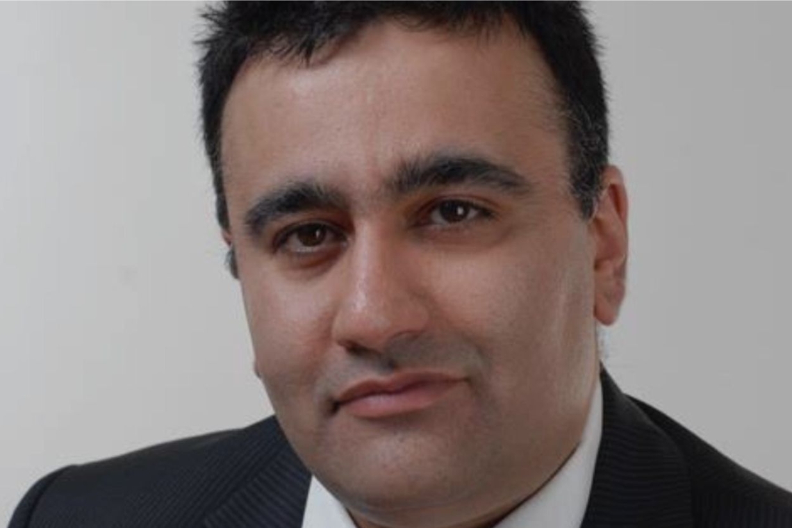 FINANCIAL FRAUDSTER NEWS INVESTIGATIONS EXCLUSIVE: Rainer Hughes Senior Partner must wait three years to go on trial